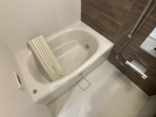 CLIVIA八幡の浴室