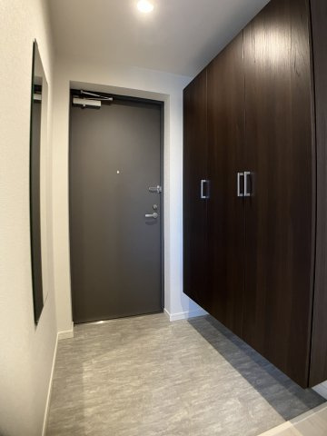 CLIVIA八幡の玄関