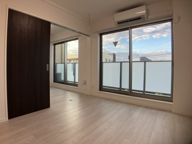 CLIVIA八幡の居間・リビング