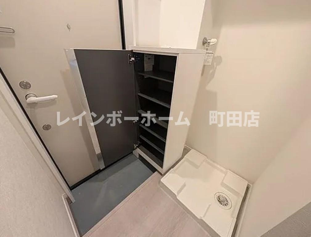 アザーレ・ソラ向ヶ丘遊園※初期費用分割あと払いサービス利用可能物件の玄関