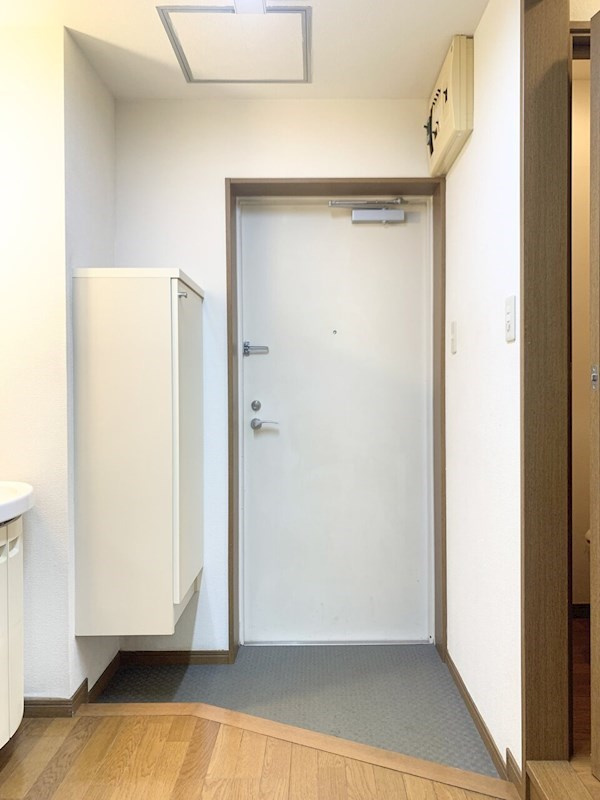 練馬区上石神井２丁目の賃貸マンションの玄関|別部屋