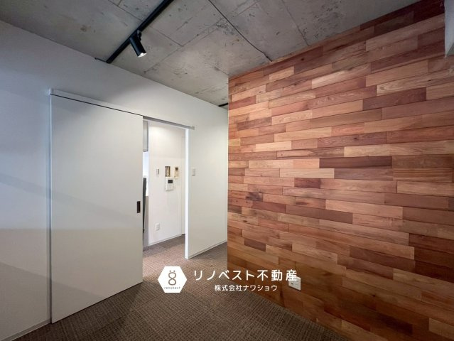 ライオンズマンション瓢箪山の洋室|事務所利用にもお使いいただける洋室です◎

