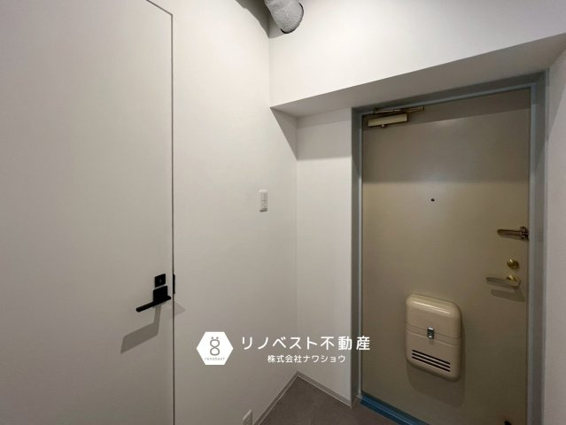 ライオンズマンション瓢箪山の玄関|【リノベスト不動産】土日祝も営業中！HPより来店予約も可能です◎
