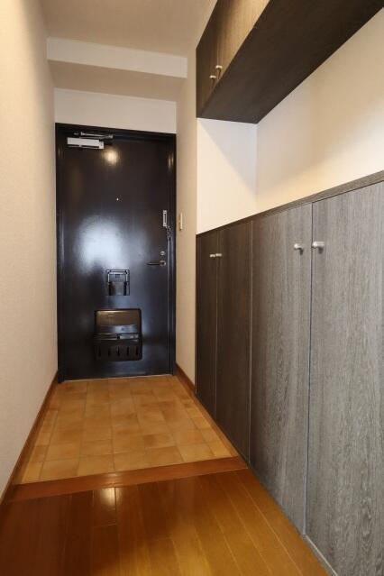 住友ハイツの玄関| 