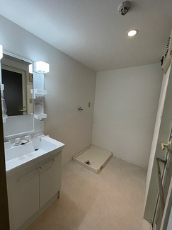 【洗面所】 | ライオンズステーションプラザ南浦和 | 洗濯機置き場