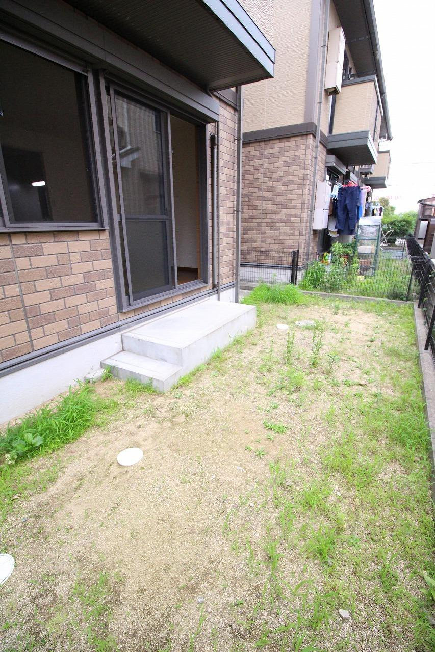 ボナール白水　1棟の庭|※同物件の別のお部屋の写真です※
