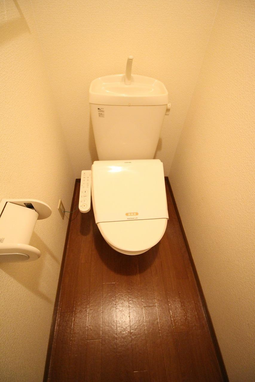 ボナール白水　1棟のトイレ|※同物件の別のお部屋の写真です※