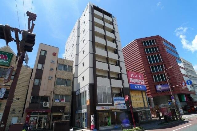 アルファレガロ大橋通の外観| 
