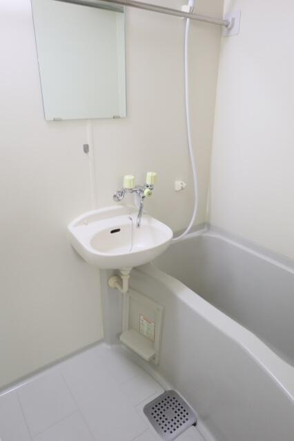 貳室邸マンションの浴室| 