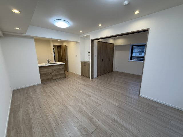 ライオンズマンション北烏山の居間・リビング|こちらの居間で趣味の時間をお楽しみください