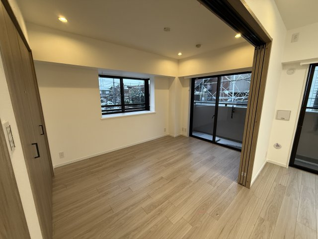 ライオンズマンション北烏山の寝室|使い勝手のいい寝室です