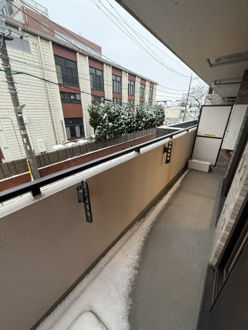 ライオンズマンション北烏山のバルコニー|落ち着いた時間を過ごせるバルコニーです