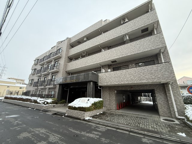 ライオンズマンション北烏山の外観|落ち着いた雰囲気の外観です