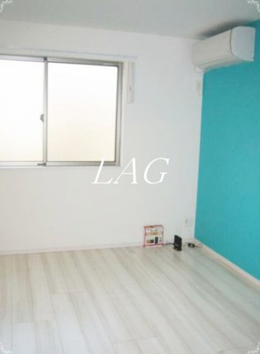 【居間・リビング】 | サークルハウス竹ノ塚弐番館 | 洋室のお部屋です。