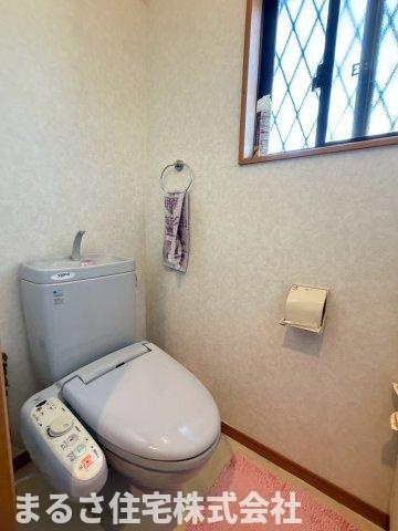 吉村町北中甲　中古戸建のトイレ