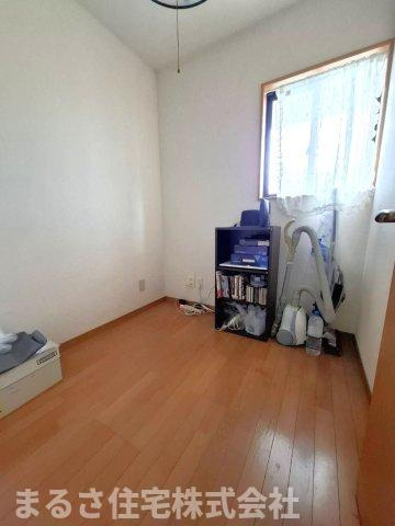 吉村町北中甲　中古戸建の洋室