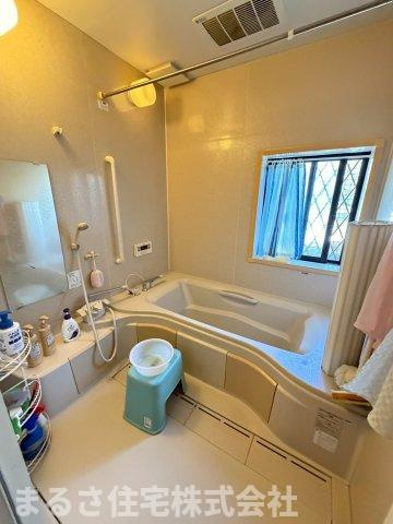 吉村町北中甲　中古戸建の浴室