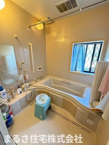 吉村町北中甲　中古戸建の浴室