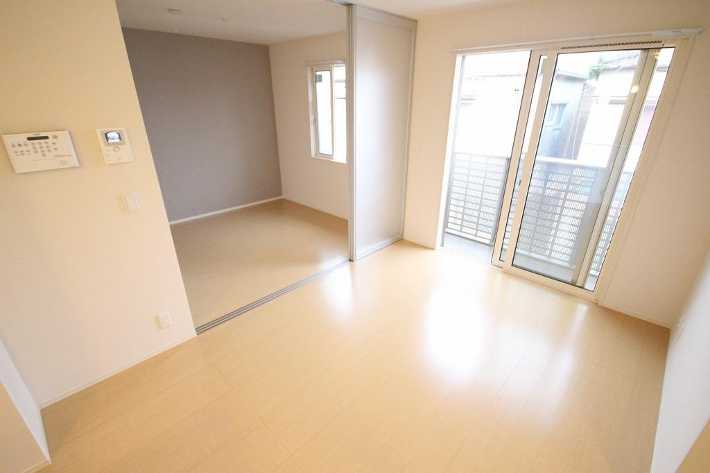 ソフィア　ルミエールの寝室|※お部屋により仕様が異なる場合があります。