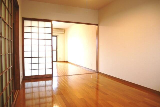 あざみのスクエアⅡの居間・リビング| 