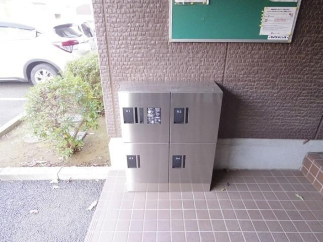 ハイカムール東台 ＡＢＣＤのその他共用部分|宅配ボックス