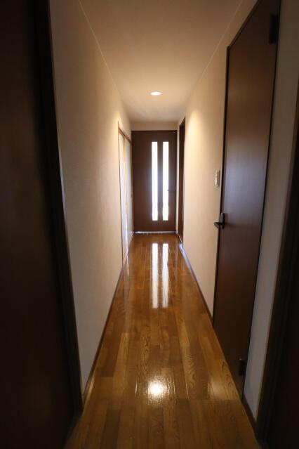 サーパス高須一番館のロビー| 