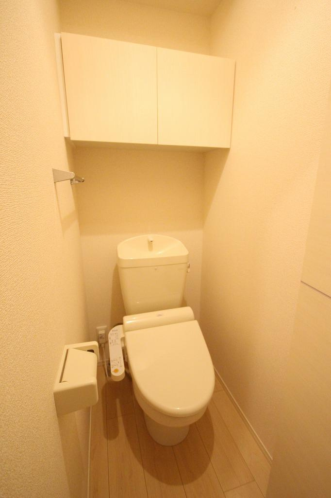 デルニエコート　A棟のトイレ|※同物件の別のお部屋の写真です※