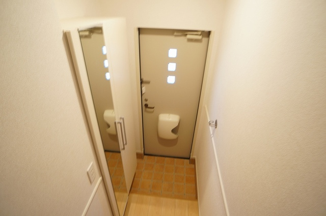 アイフィールドⅡ番館の玄関|玄関