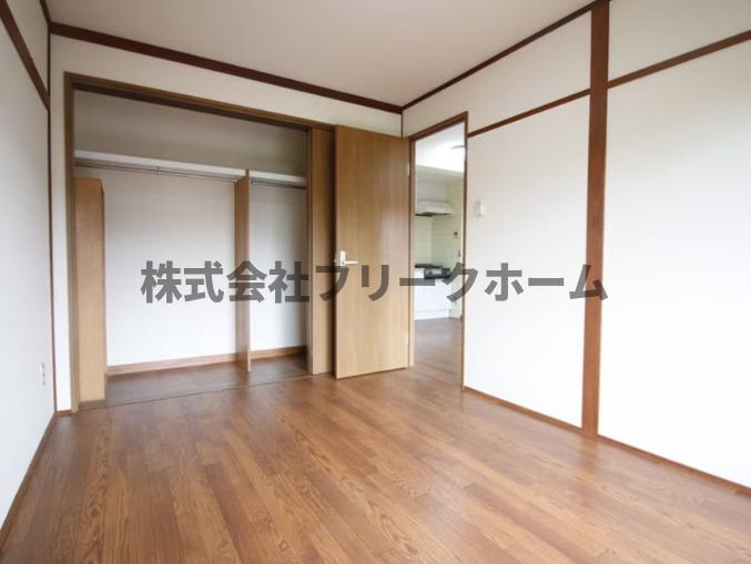 三鷹市上連雀６丁目の賃貸マンションの収納