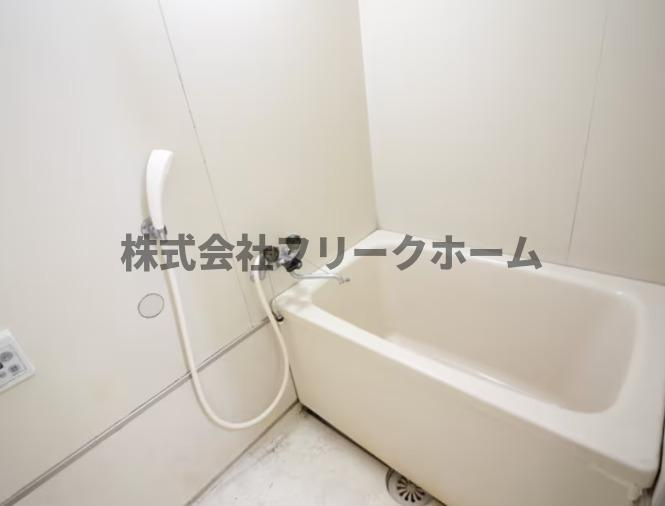 三鷹市上連雀６丁目の賃貸マンションの浴室