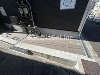 【駐車場】