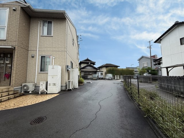 ソラーナ長崎の駐車場