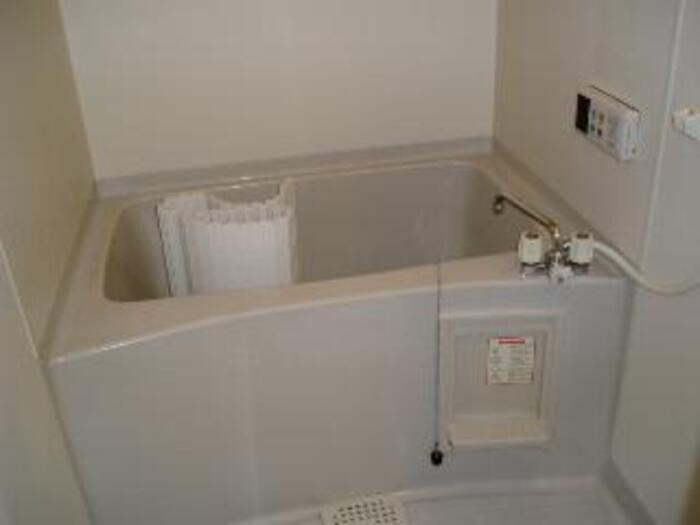 ル・ヴェール　壱･弐番館 1-の浴室