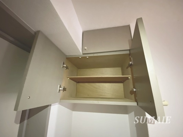 ラ・ルミエールの玄関|上部にも収納あります☆