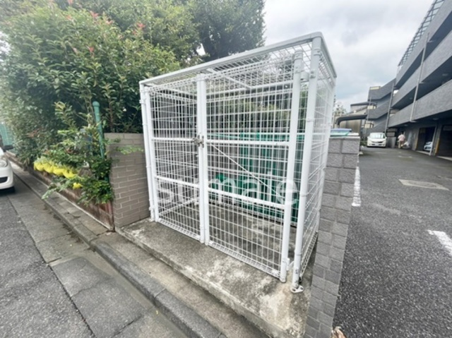 ラ・ルミエールのその他共用部分|敷地なゴミ置き場です！