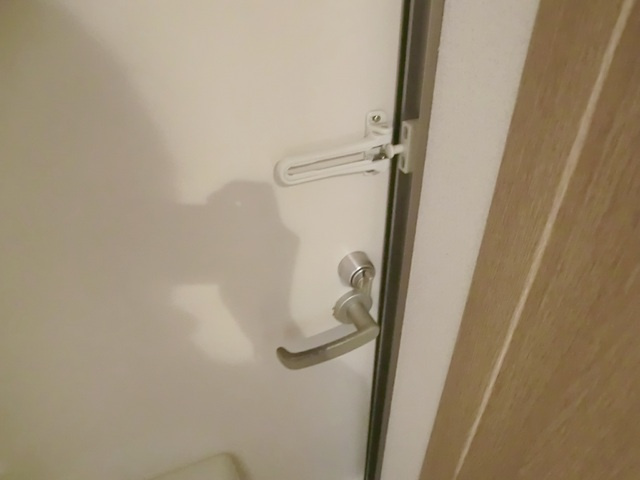 リリックコート翔の玄関|安心のドアロック付きです(*^。^*)