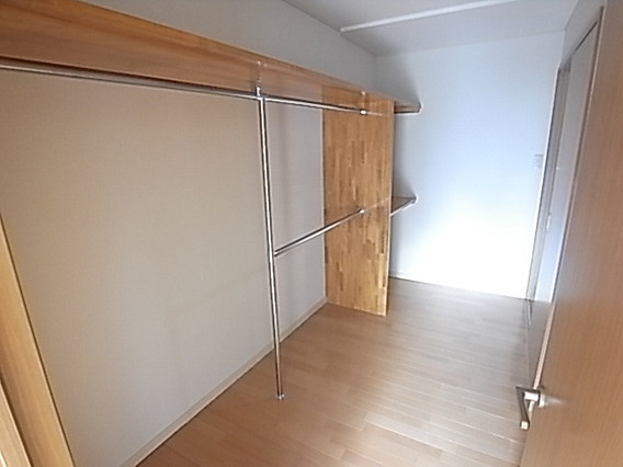 メトロハイツ花隈の収納