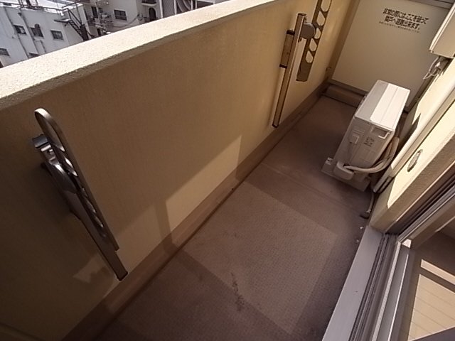 ウォームスヴィル神戸元町ＪＰのバルコニー