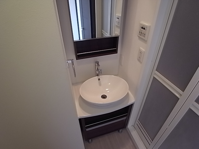 ウォームスヴィル神戸元町ＪＰの洗面所