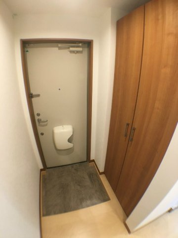 ワコーレヴィアーノ神戸上筒井通EASTの玄関