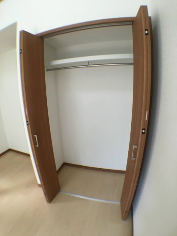 ワコーレヴィアーノ神戸上筒井通EASTの収納