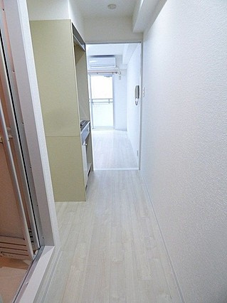 スカイパレス王子の玄関