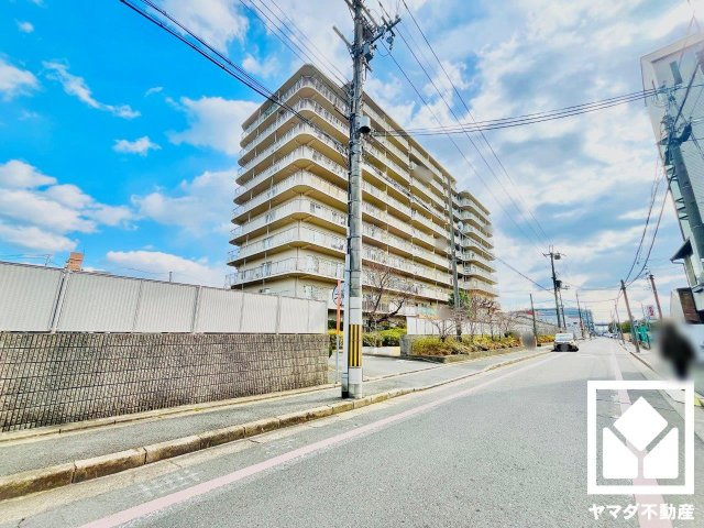コープ野村京都南の外観