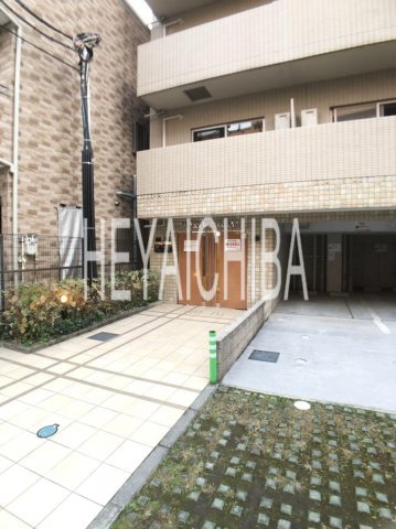 スカイコート大島のエントランス