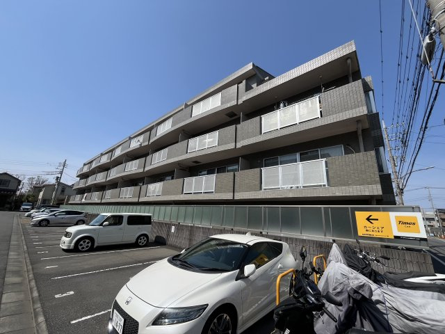 アーク・アン・シェル