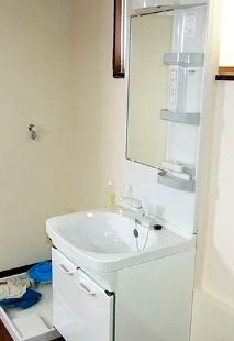 【洗面所】 | 内田ビル | 広い洗面スペース