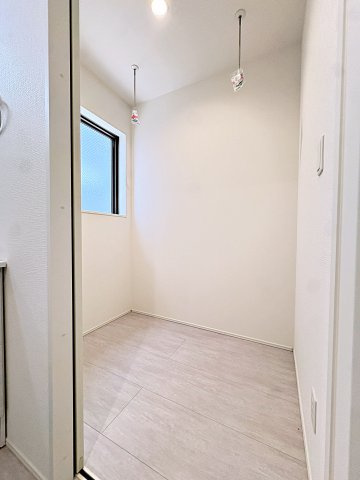 新築戸建・新築建売　郡山市安積四丁目　安積第三小・安積第二中のランドリースペース|お洗濯物干しがスムーズなランドリースペースあり！