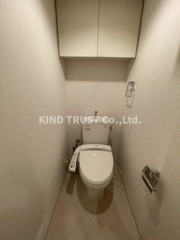 グレンパーク梅田北のトイレ|落ち着いた色調のトイレです