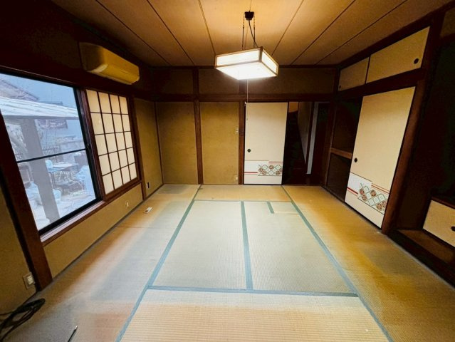 柏市中新宿　◎ゴルフクラブ近くの中古物件◎の和室|二階和室