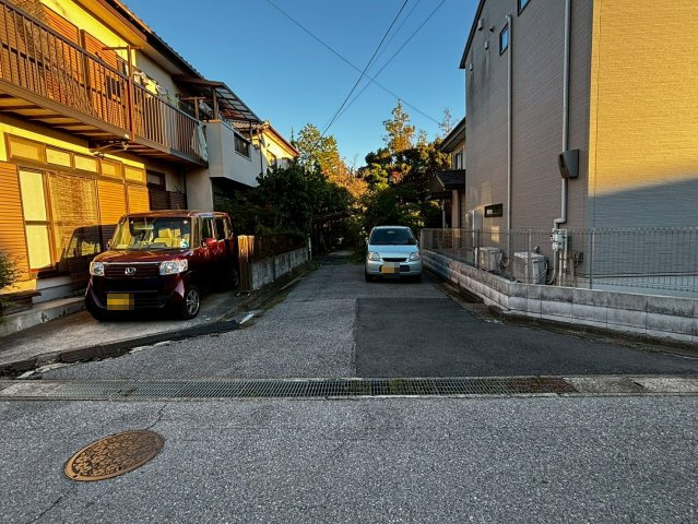 柏市中新宿　◎ゴルフクラブ近くの中古物件◎の前面道路含む現地写真